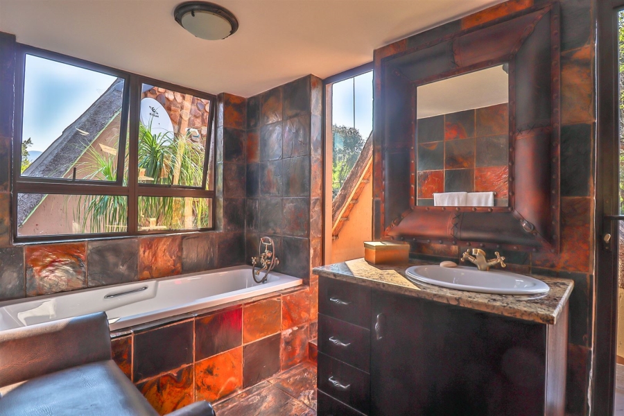 4 Bedroom Property for Sale in Kosmos North West